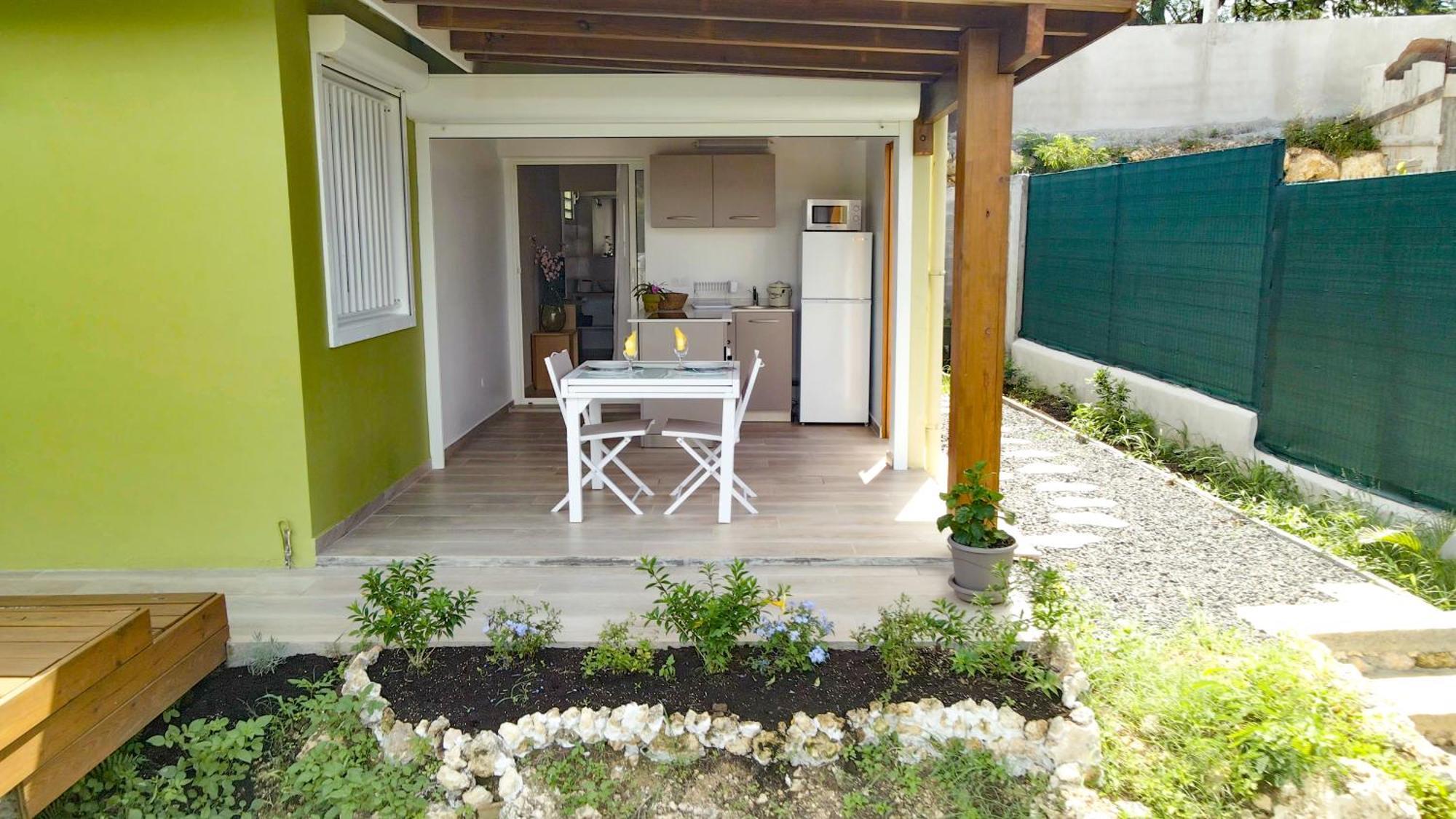 Studio Avec Piscine, A 3 Minutes A Pied Des Plages Sainte-Anne  Exterior foto